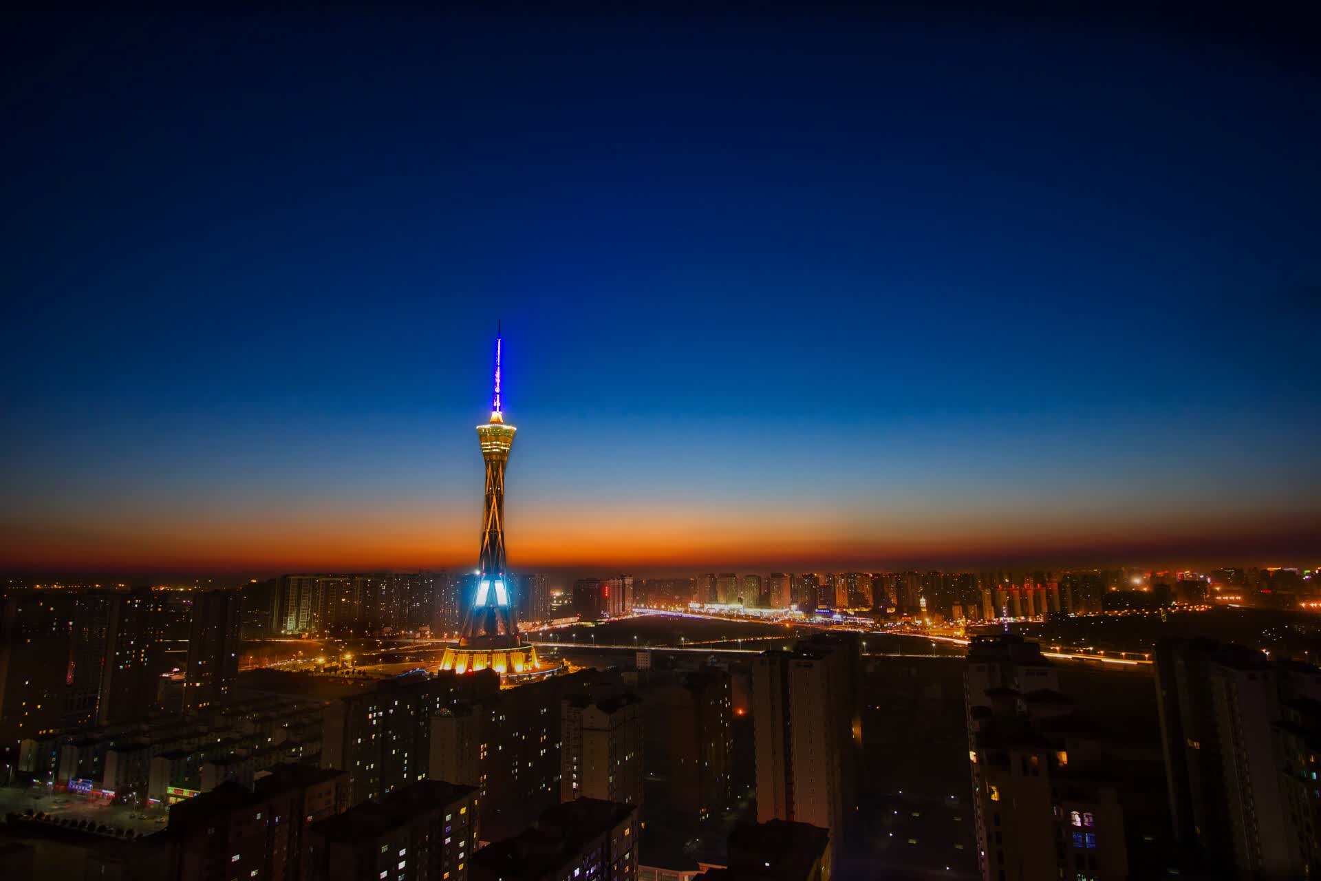 世界体操团体赛退役选手转型教练培训，世界体操协会会长